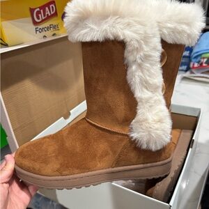 SO Brown Faux Fur Button Boots